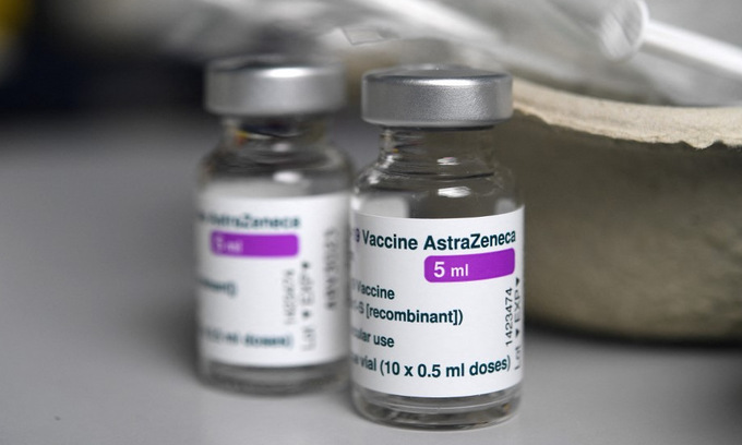 Australia, Canada trấn an về vaccine AstraZeneca